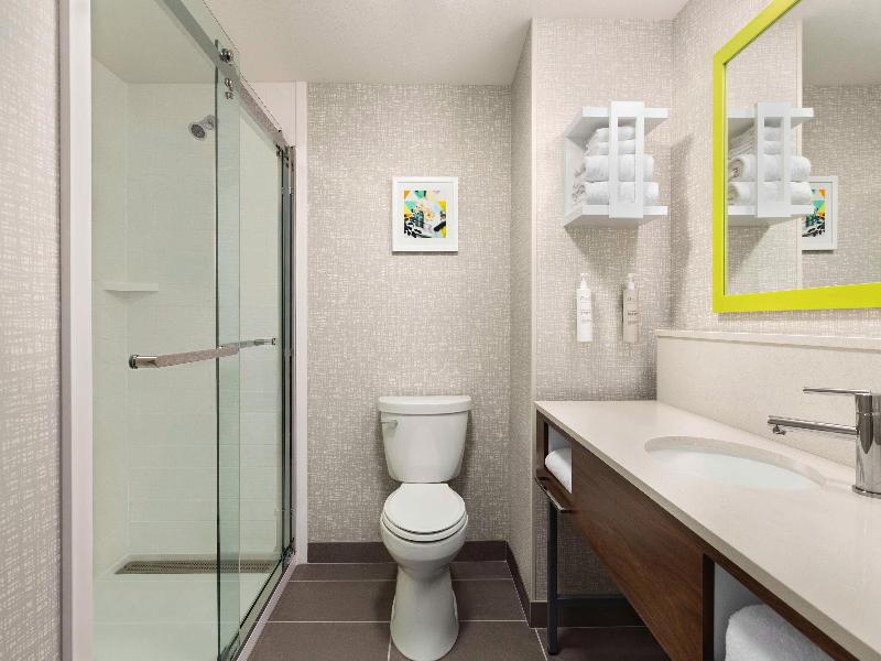 Hampton Inn & Suites Oroville image