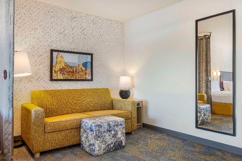 Home2 Suites By Hilton Colorado Springs Airport image