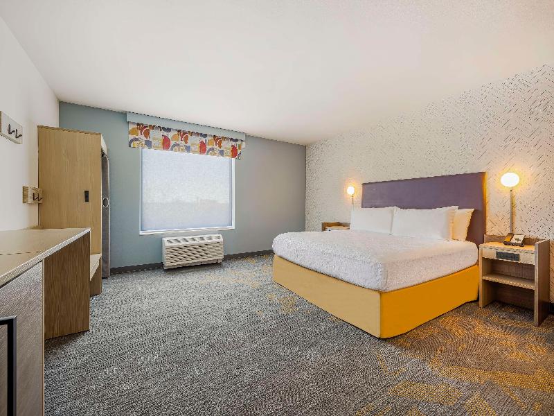 Home2 Suites By Hilton Colorado Springs Airport image