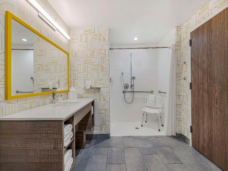 Home2 Suites By Hilton Colorado Springs Airport image