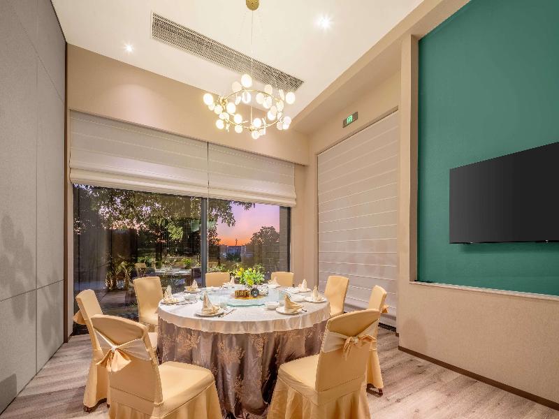 Hilton Garden Inn Jiangmen Xinhui image