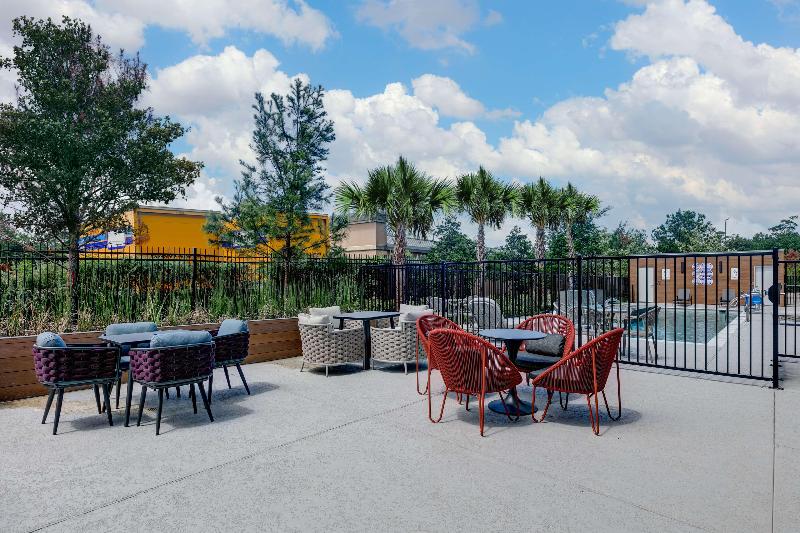 Hampton Inn&Suites Hilton Shenandoah The Woodlands image