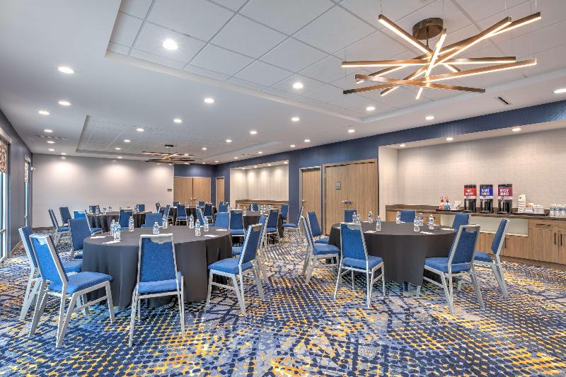Hampton Inn&Suites Hilton Shenandoah The Woodlands image