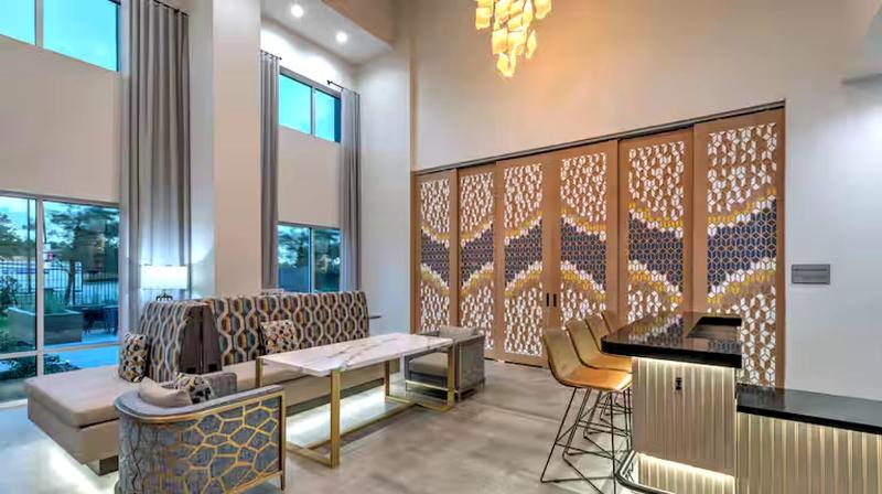 Hampton Inn & Suites By Hilton Shenandoah The Wood COM