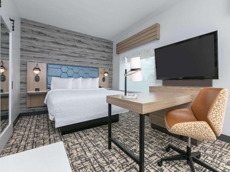Hampton Inn&Suites Hilton Shenandoah The Woodlands image