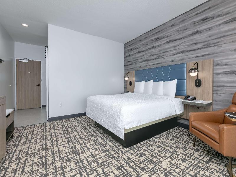 Hampton Inn&Suites Hilton Shenandoah The Woodlands image