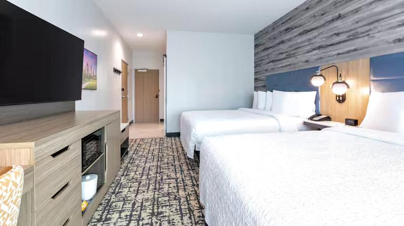 Hampton Inn&Suites Hilton Shenandoah The Woodlands image