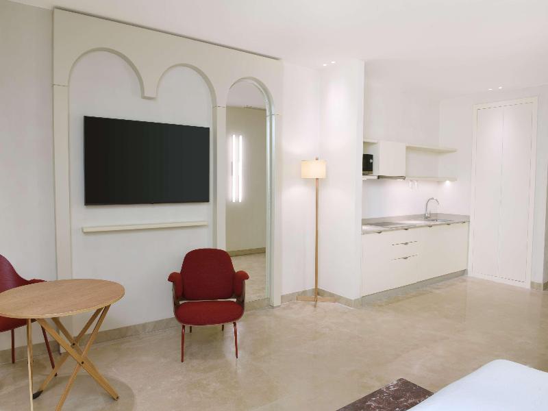 Doubletree By Hilton Ben Guerir Hotel & Residences image