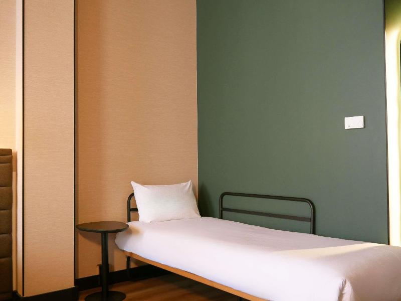 Novotel Rouen Centre Cathedrale image