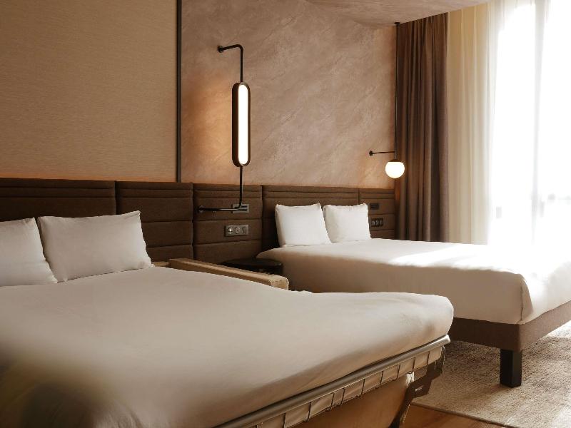 Novotel Rouen Centre Cathedrale image