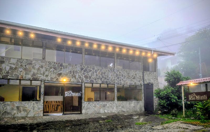 Miztli Lodge & Adventures