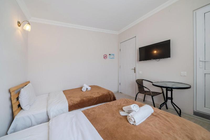 Hotel Tato image