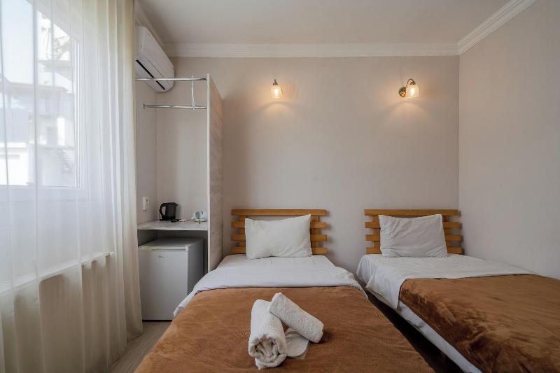 Hotel Tato image