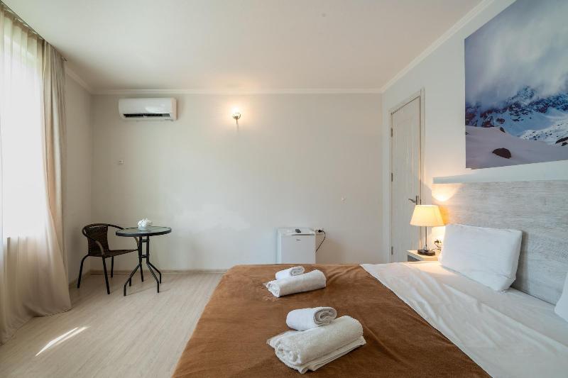 Hotel Tato image