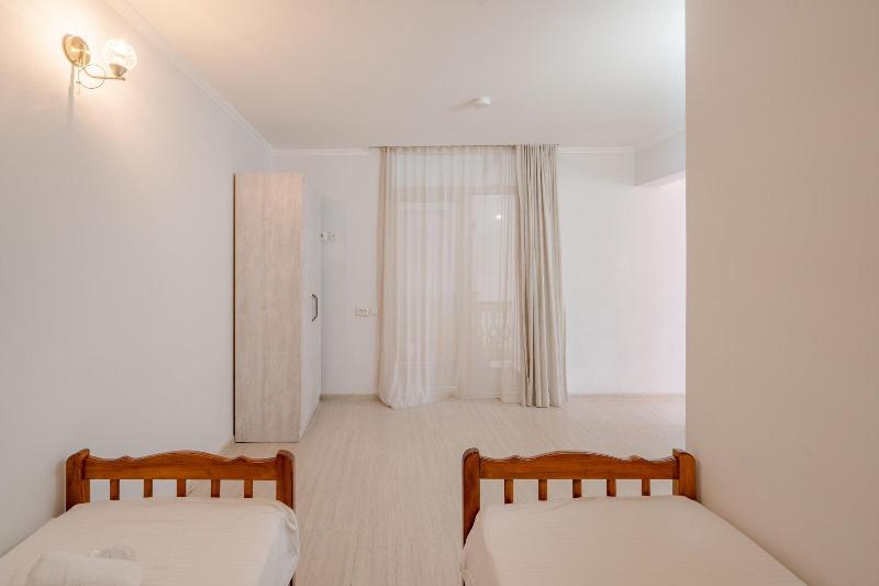 Hotel Tato image
