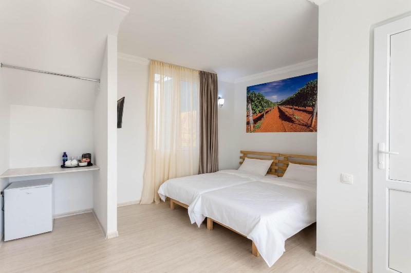 Hotel Tato image