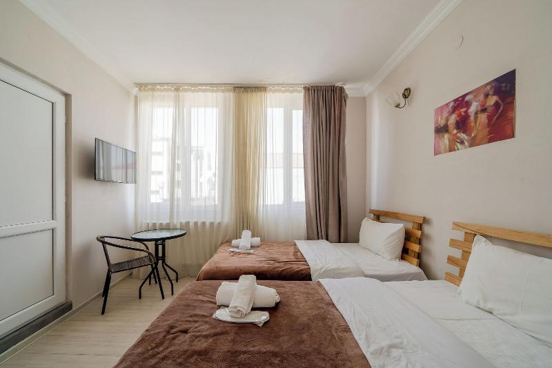 Hotel Tato image