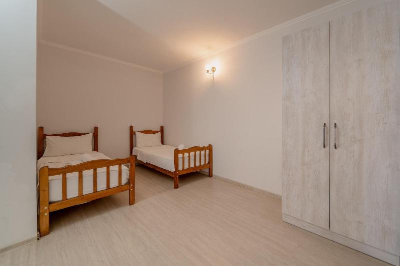 Hotel Tato image