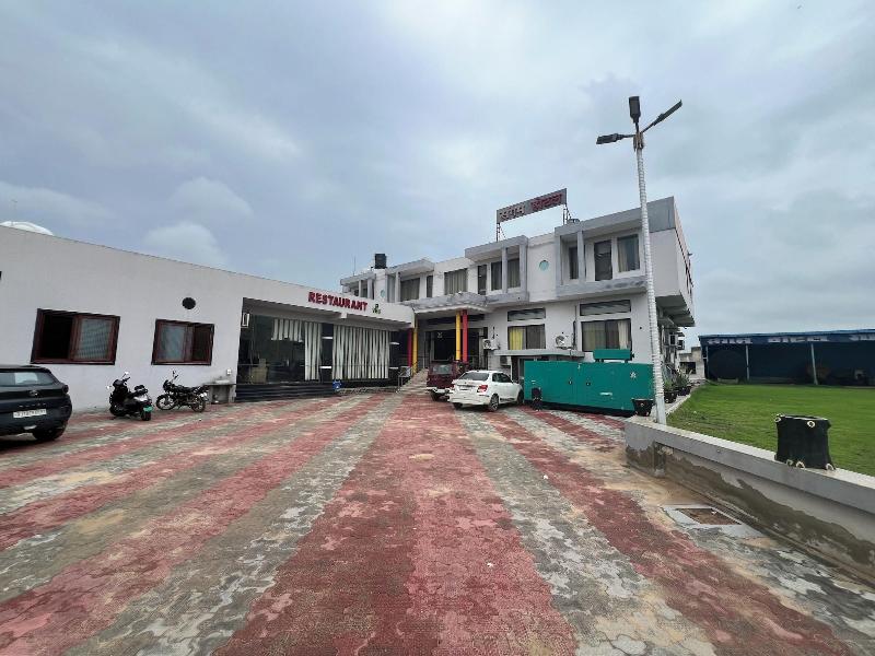 Sangam Hotel — general view