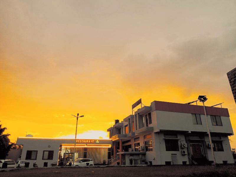 Sangam Hotel photo 12