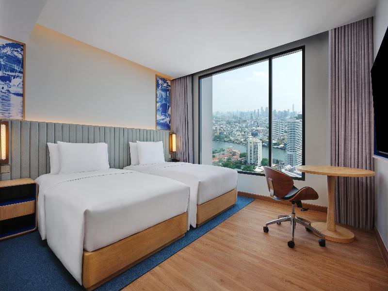 Hilton Garden Inn Bangkok Riverside image