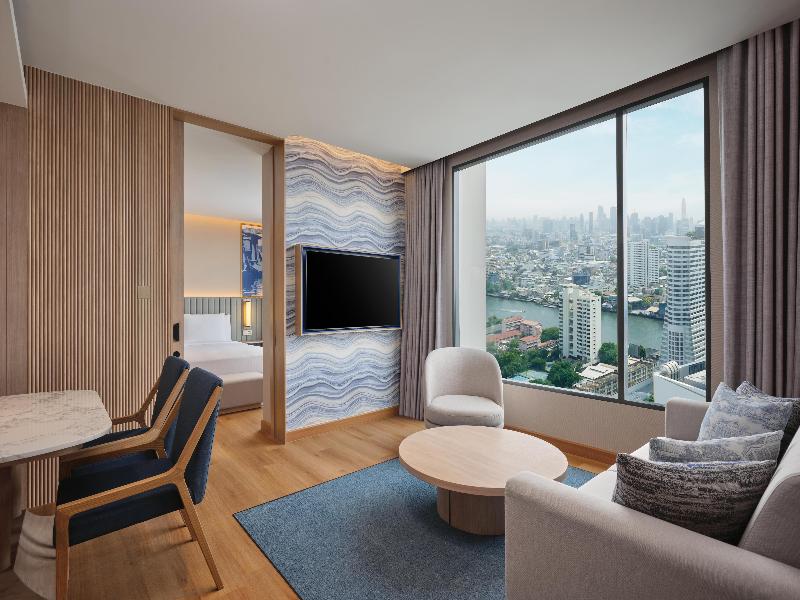 Hilton Garden Inn Bangkok Riverside image