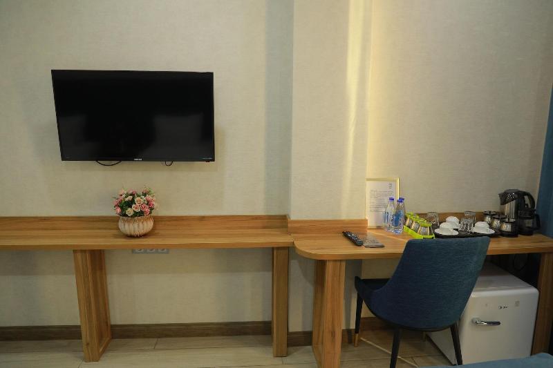 Human Hotel image