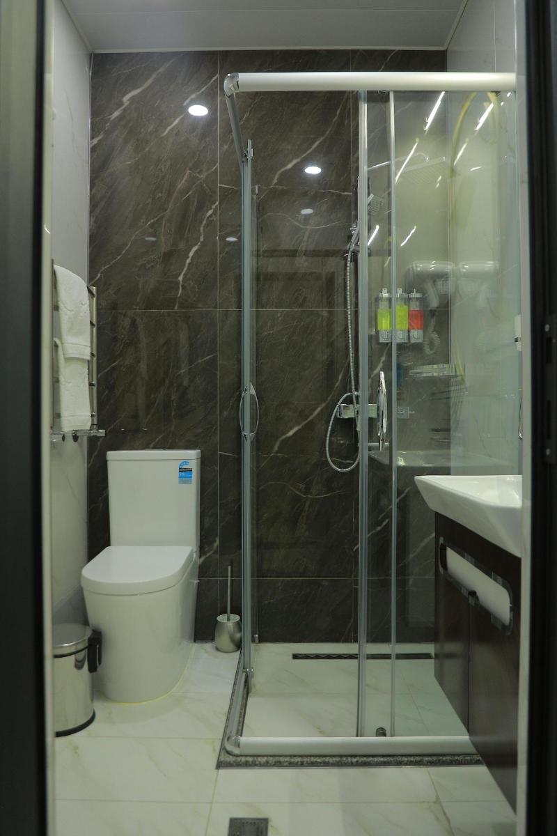 Human Hotel image