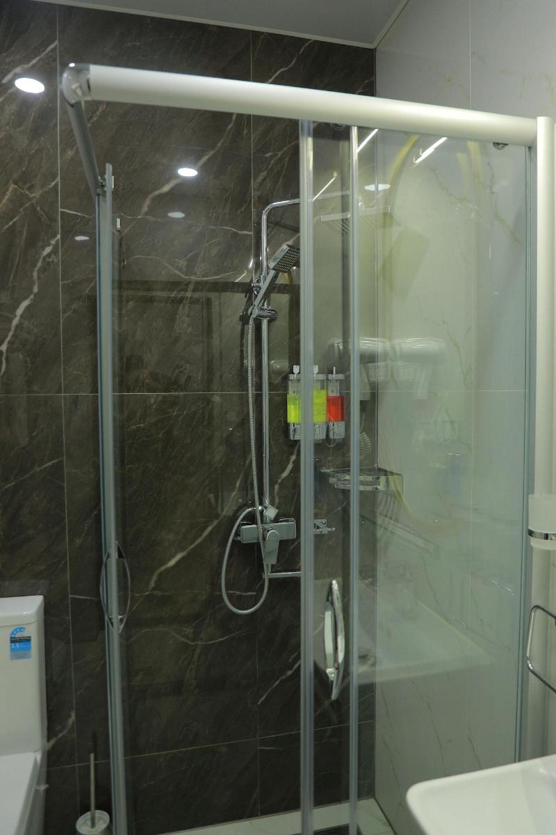 Human Hotel image