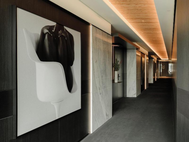 Hotel Alexander image