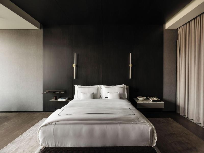 Hotel Alexander image