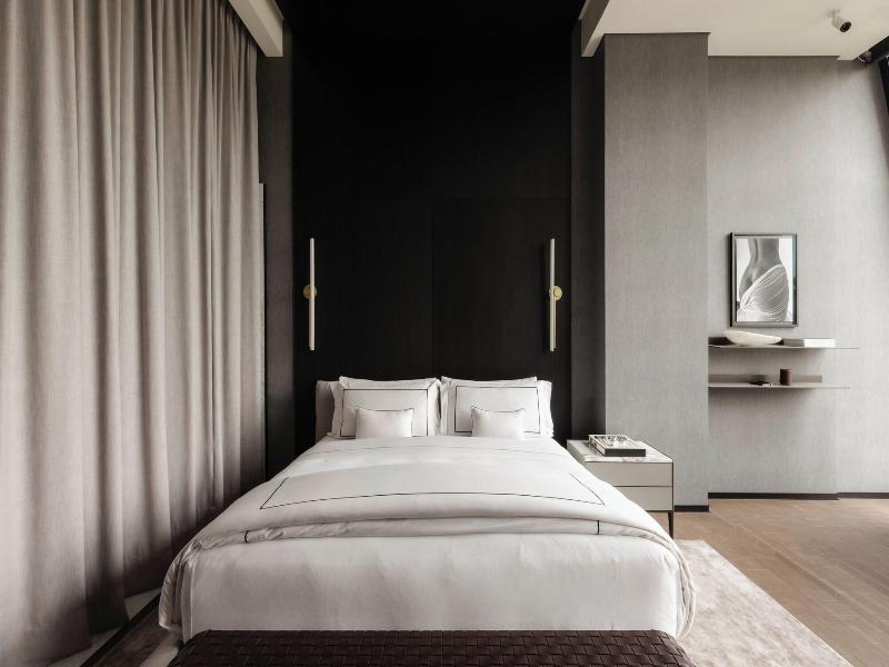 Hotel Alexander image