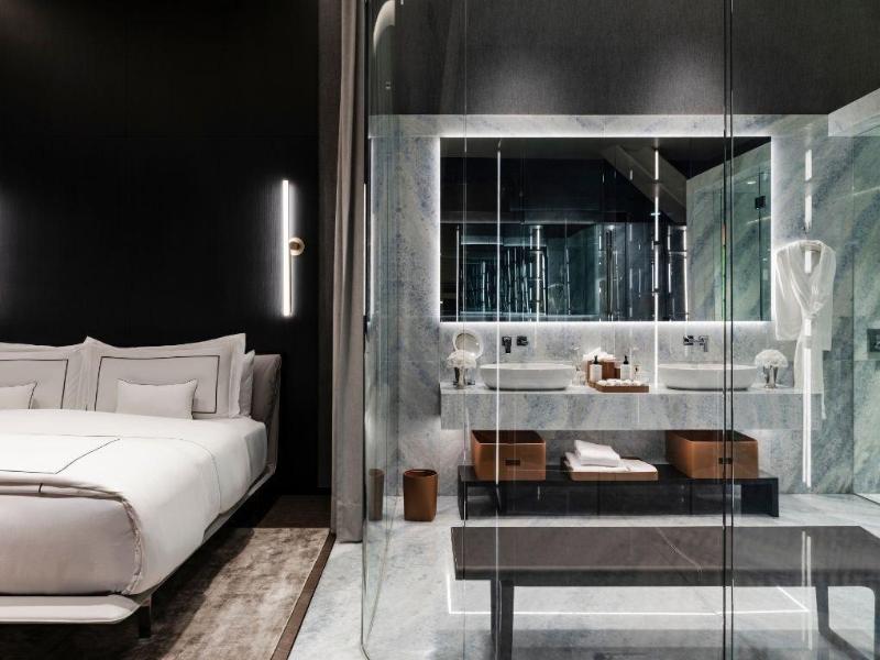 Hotel Alexander image