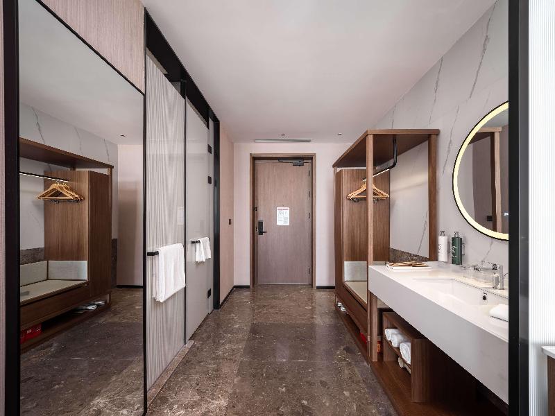 Hilton Garden Inn Taiyuan Binhe image