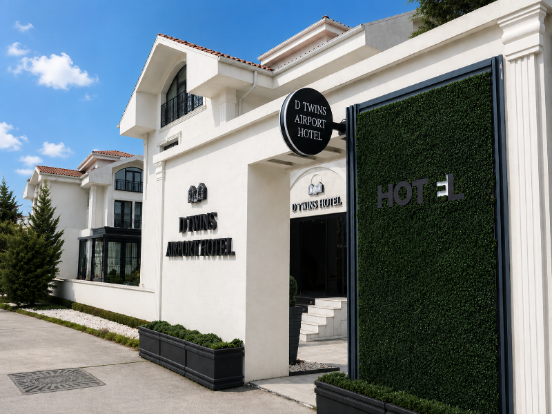 D Twins Airport Hotel image