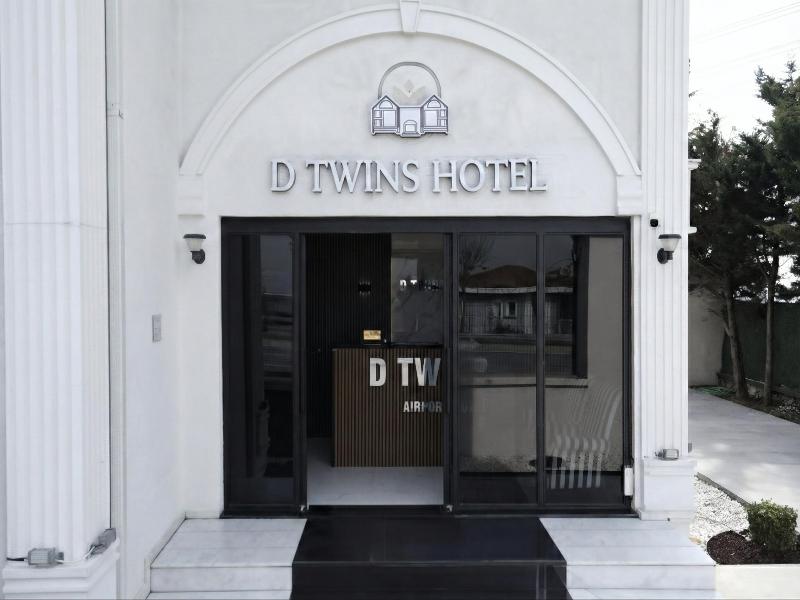 D Twins Airport Hotel image