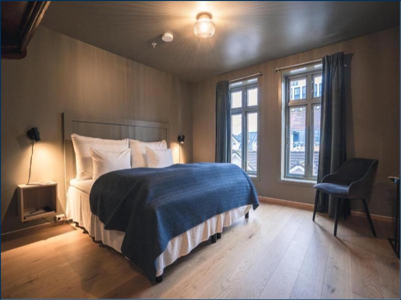 Bed room