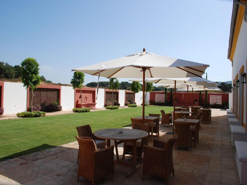Hacienda El Alcornocal image
