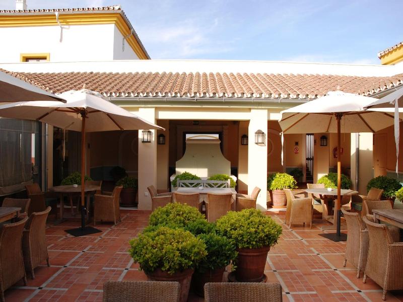 Hacienda El Alcornocal image