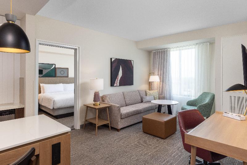 Bed room