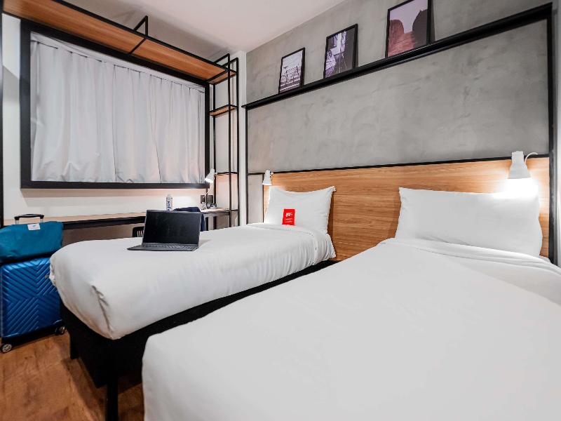 Ibis Lavras image