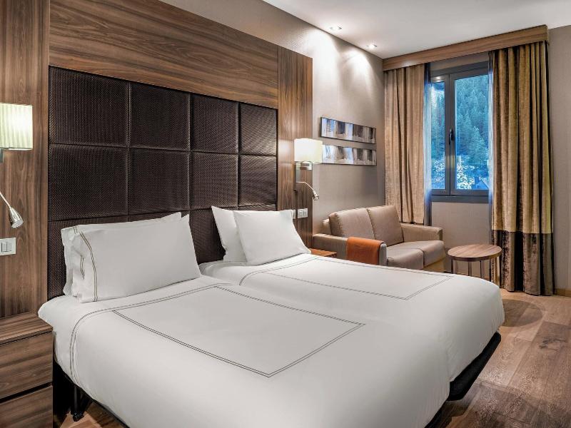AC Hotel Baqueira Autograph Collection image
