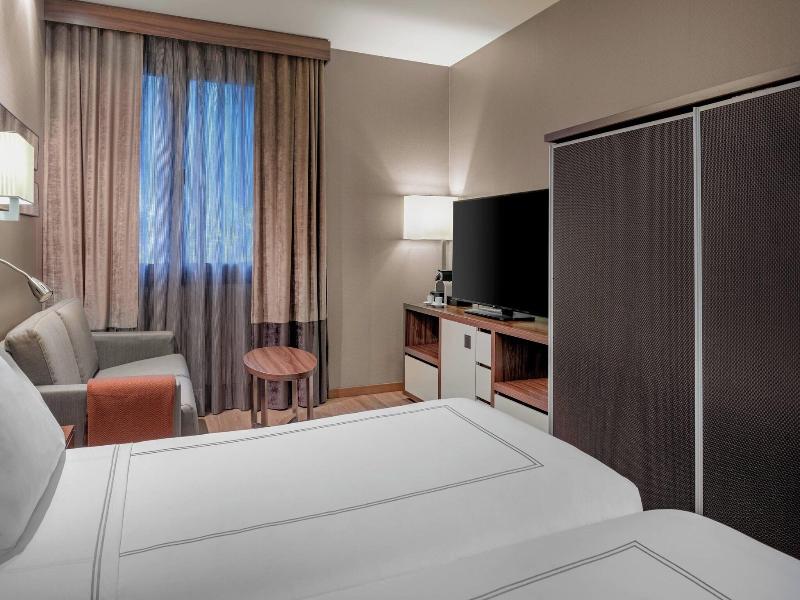 AC Hotel Baqueira Autograph Collection image