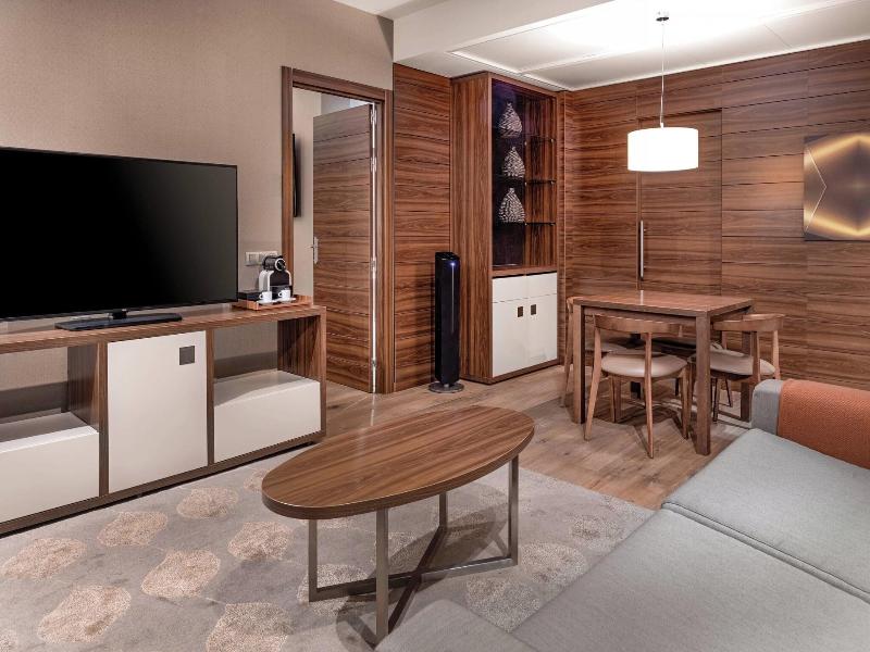 AC Hotel Baqueira Autograph Collection image