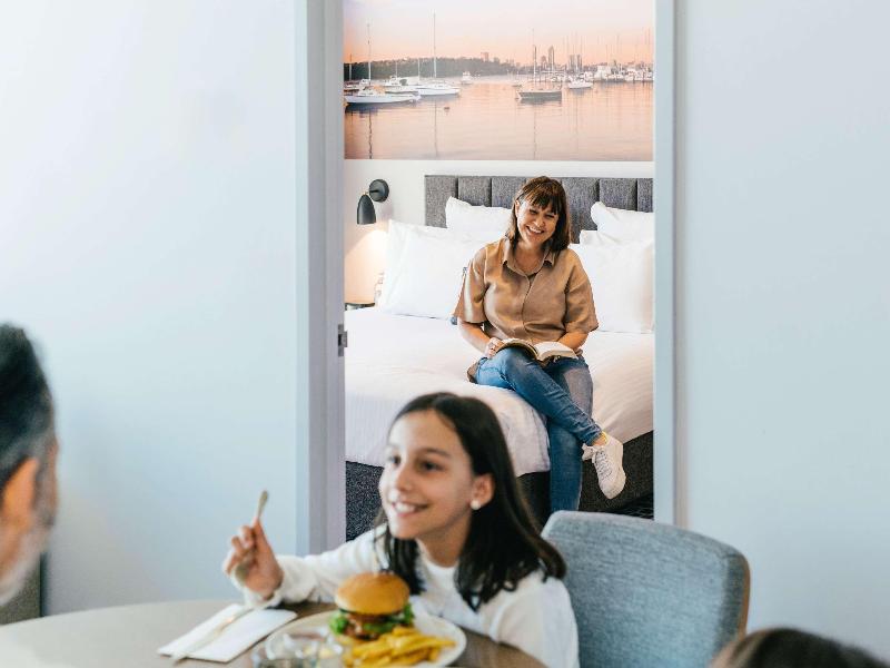 Mercure Brisbane Spring Hill 4