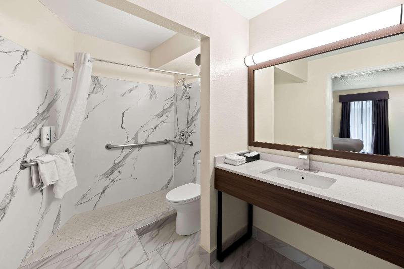 Quality Inn Mason Near Kings Island image