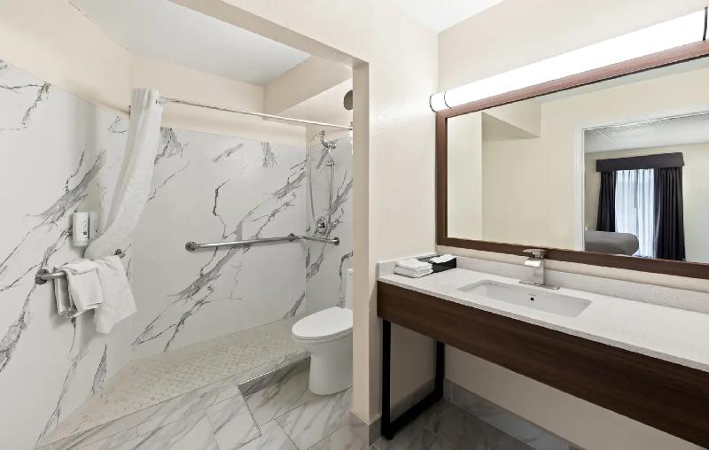 Quality Inn Mason Near Kings Island image