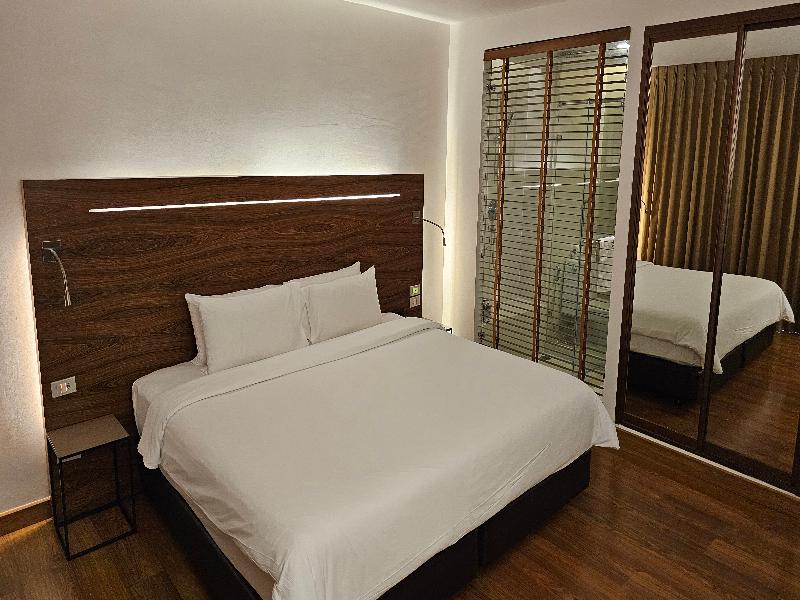 Sachas Hotel Uno Asoke Sukhumvit Bangkok image