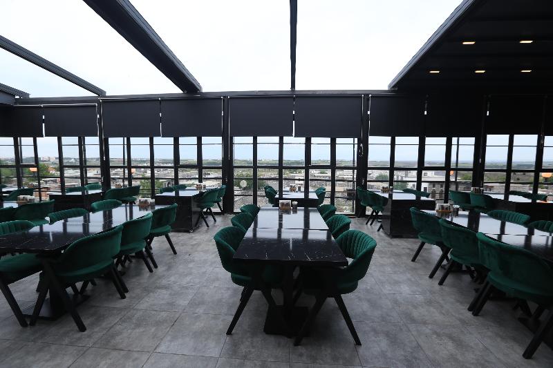 Sur Central Hotel