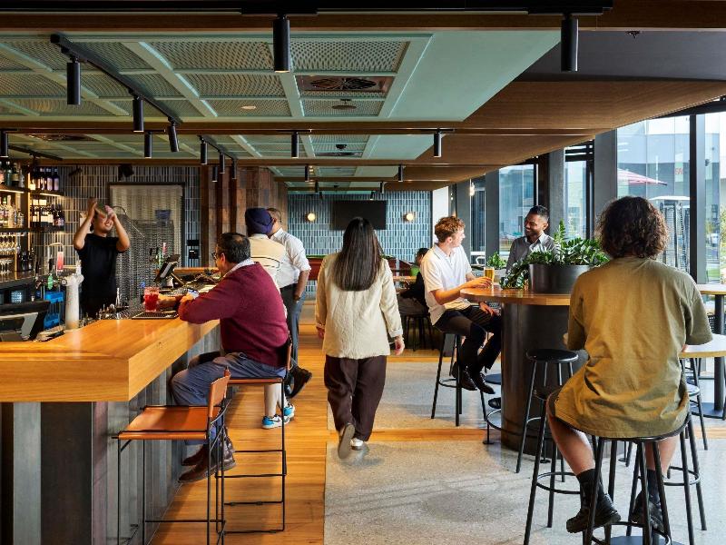 Novotel Melbourne Airport image